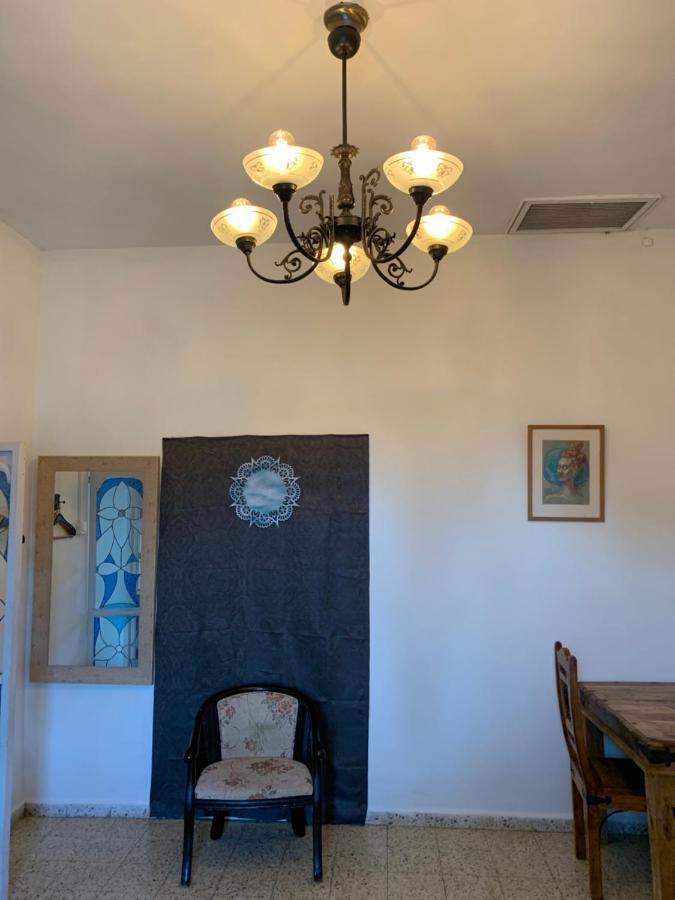 בית האבן העתיק מ-1885 עם מגונית פרטית בחצר Rosh Pinna Exterior foto